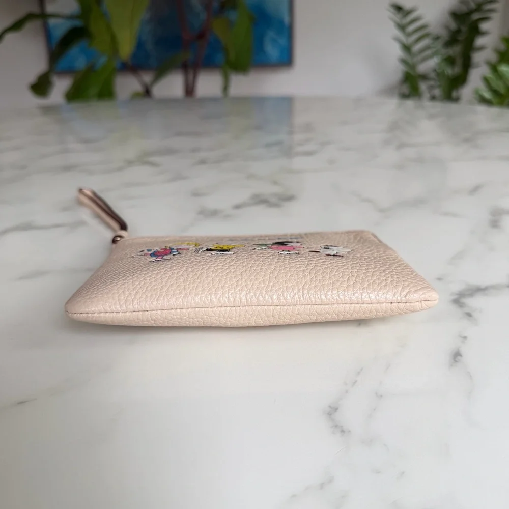 Coach X Peanuts Corner Zip Wristlet With Snoopy And Friends Motif CF213 Ivory - Picture 6 of 11